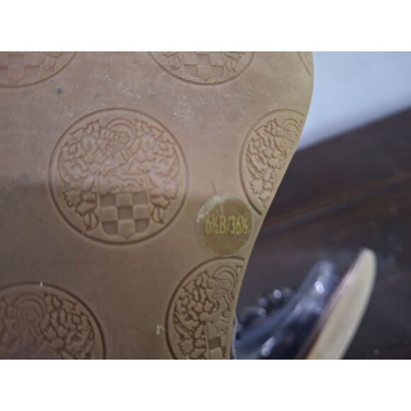 Vince Camuto Milanas Silver Leather Thong Sandals With Rhinestone & Chains/Sz. 6 - Picture 9 of 11